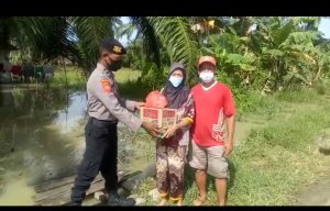 Bintara Noken Bersama Babinsa Dwi Rejo Cek Kondisi Banjir