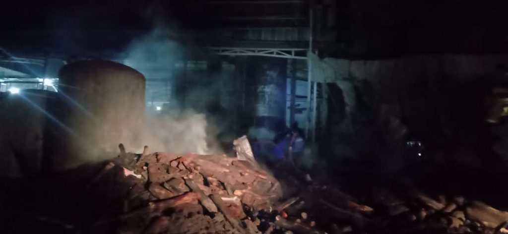 Polsek Firdaus Cek TKP Ruangan Boiler PT Florindo Terbakar