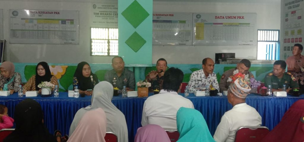Warga Desa Sena Mendengarkan Sosialisasi Lanjutan Pembangnan Islamic Center, Begini Ceritanya