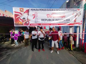 Kepemudaan Dusun IV Desa Buntu Bedimbar Menggandeng Tokoh Masyarakat Paian Purba SH Selaku Pemilik Duta Motor Group Menggelar Perlombaan Semarak HUT RI Ke 78