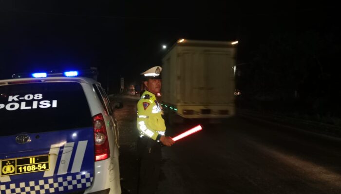 Polantas Polres Batu Bara Patroli Blue Light di Lokasi Rawan Laka Dan Macet.