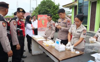 Pastikan Bebas Dari Narkoba. Kapolres Batu Bara Tes Urine Dadakan.