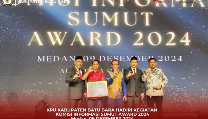 Ketua KPU & Anggota KPU Batu Bara Ikuti Kegiatan KI Sumut Award di Medan.