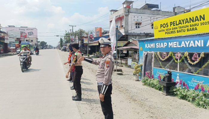 Bentuk Pelayanan : Personil Sat Lantas & Personil Polres Batu Bara Pengaturan Lalin di Pos Pam Dan Pos Yan.