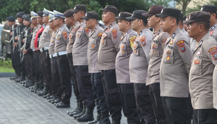 Polres Batu Bara Gelar Apel Kesiapan Pengamanan Malam Pergantian Tahun 2024.