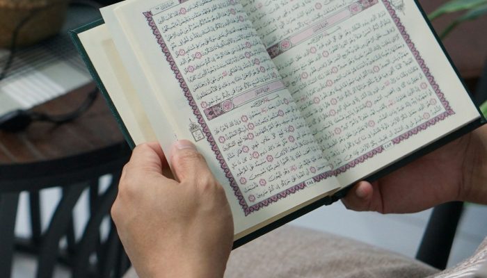 Senandung Ayat Dini Hari