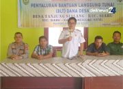 Camat Siabu Hadiri Pembagian BLT- DD Desa Tanjung Sialang, Kec. Siabu
