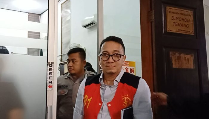 Mantan Pegawai Kominfo Habiskan Uang Perlindungan Situs Judi untuk Umrah hingga Touring Mewah