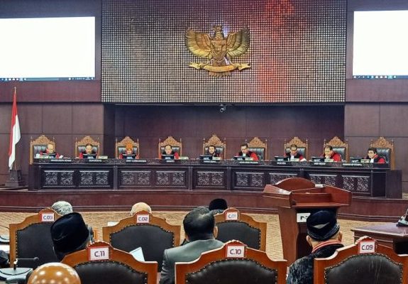 MK Tegaskan Larangan Rangkap Jabatan Wakil Menteri, Termasuk Komisaris