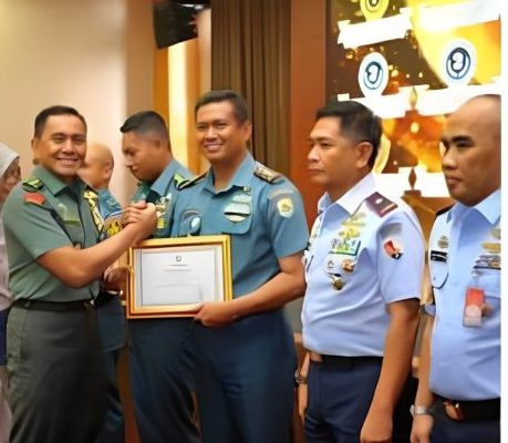 Letkol Agung Dwi Pimpin Lanal TBA Masuk 3 Besar Satker Terbaik TNI AL Secara Nasional