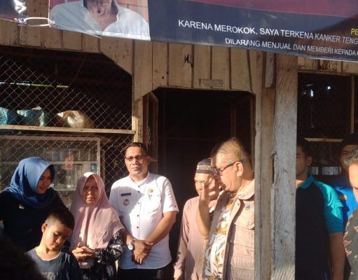 Camat Bersama Forkopimcam Panyabungan Utara Dampingi Wabup Serahkan Bantuan