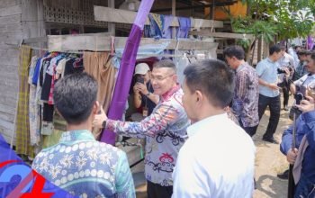 Wamen ATR/BPN Serahkan Sertipikat Aset Pemda dan BUMD di Kalsel, Total Capai 840 Bidang