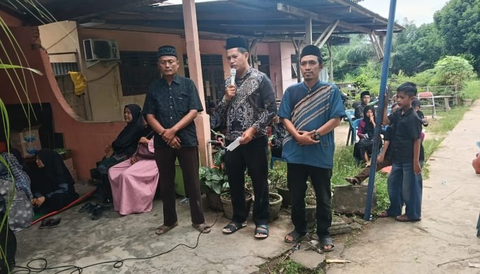Takziah Bentuk Silahturahmi Kepala Desa Terhadap Warga Desa Bangun Sari